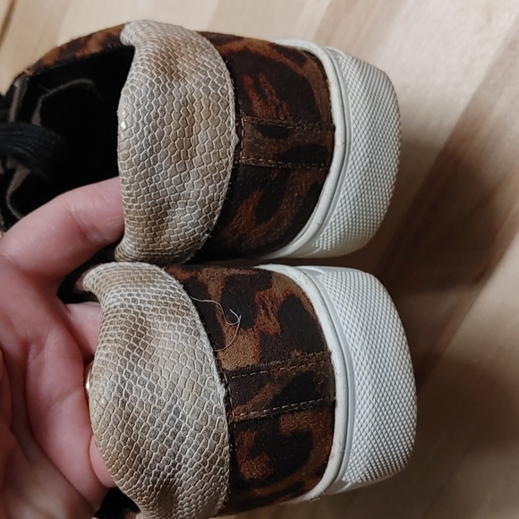 Mata Leopard Print shoes size 6 - Picture 4 of 13